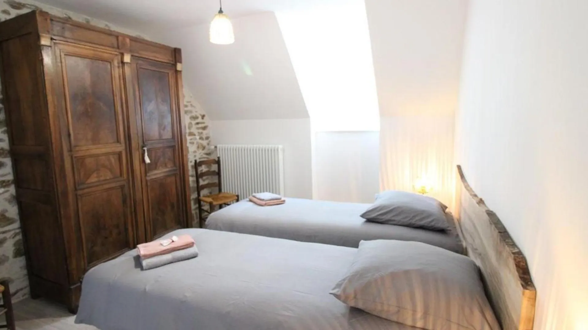 Holiday home Maison De Caractere Renovee Avec Jardin, Terrasse, Cheminee Et Equipements Modernes Au Coeur De La Chataigneraie - Fr-1-742-555 Villa Lapeyrugue