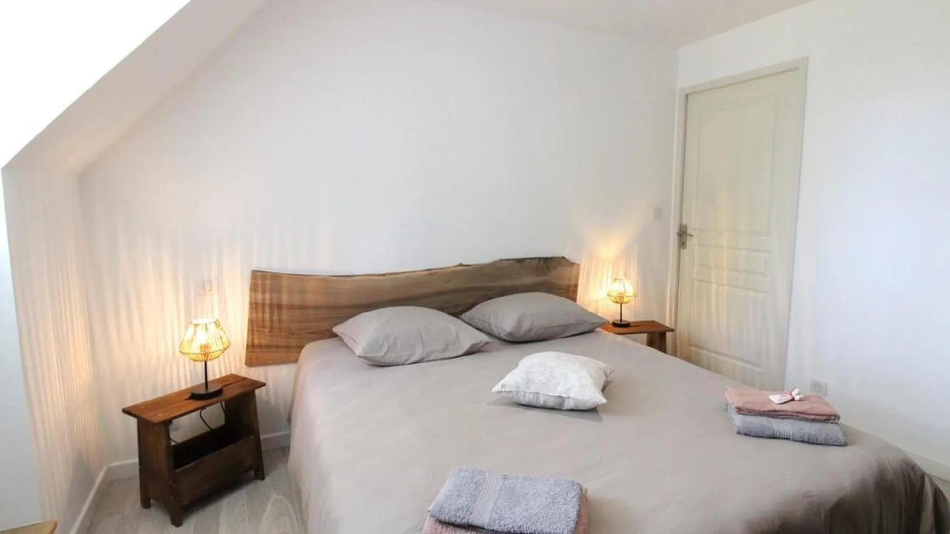 Maison De Caractere Renovee Avec Jardin, Terrasse, Cheminee Et Equipements Modernes Au Coeur De La Chataigneraie - Fr-1-742-555 Villa Lapeyrugue